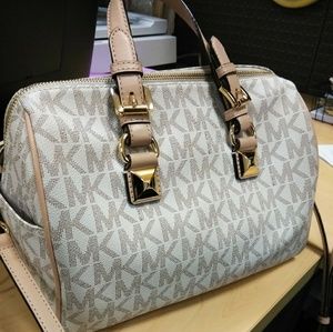 Michael kors Grayson satchel with tags